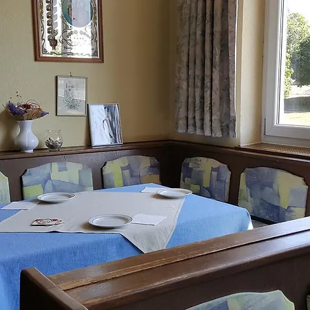 Paradiesgartl Pensjonat Kleinpöchlarn